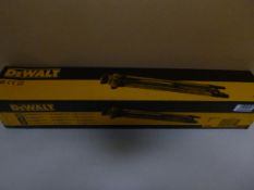 1 x DeWalt Light Weight Mini Tripod with 1/4-inch Thread DE0881-XJ | EAN: 5035048338612 | RRP £61.36