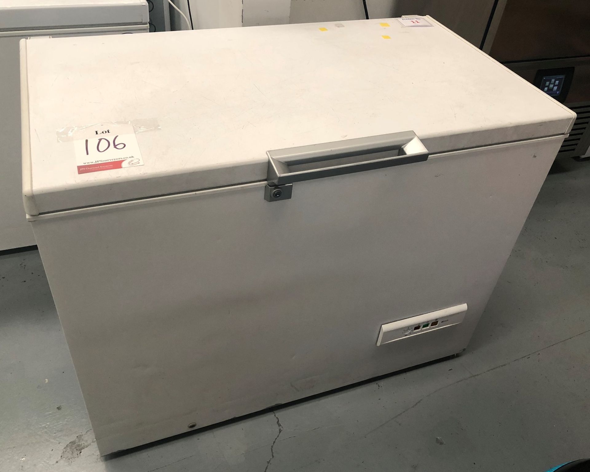 Hotpoint RCNAA33P Chest Freezer