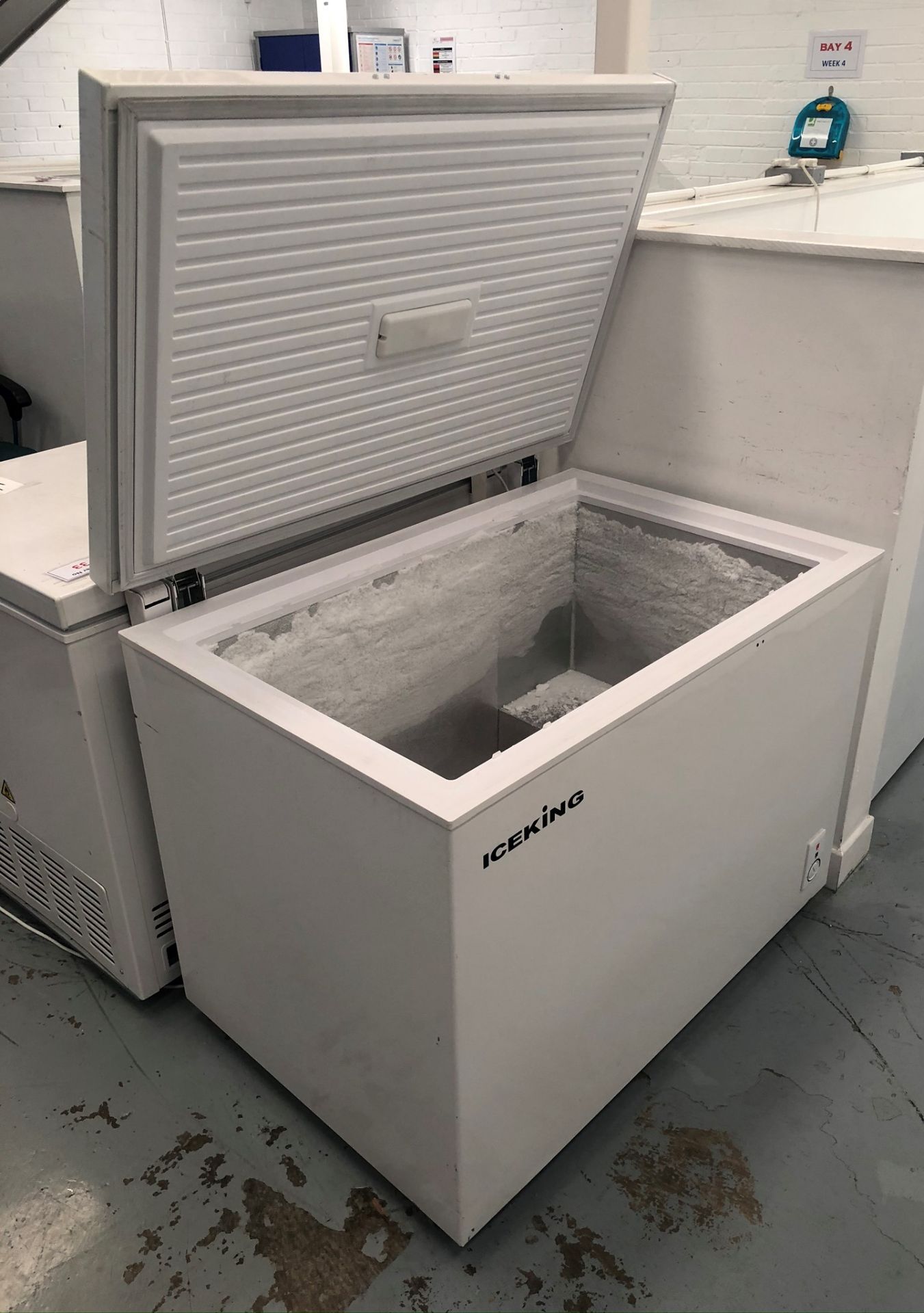 Beko Iceking CF301AP Chest Freezer - Image 2 of 4