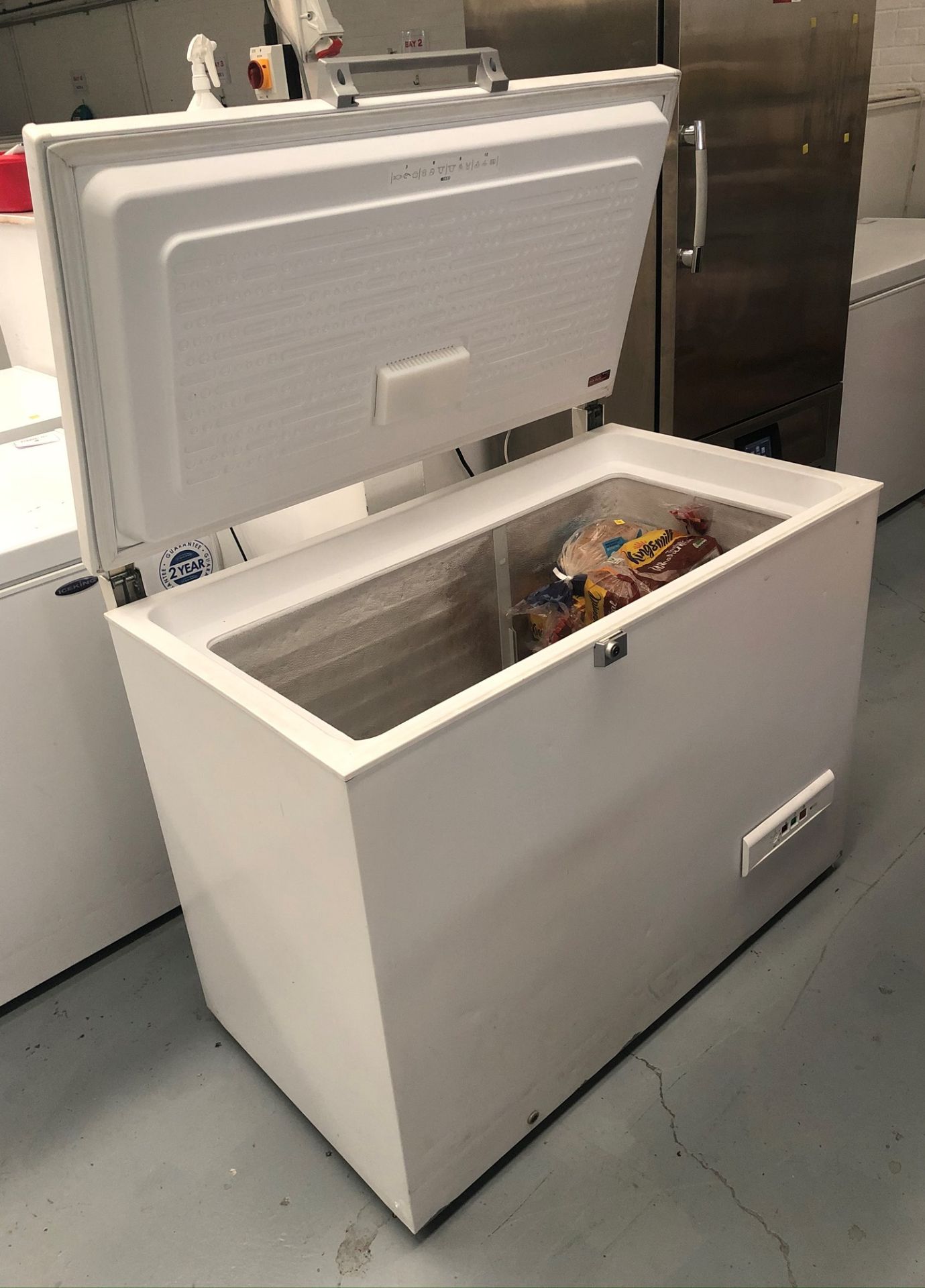 Hotpoint RCNAA33P Chest Freezer - Bild 2 aus 4