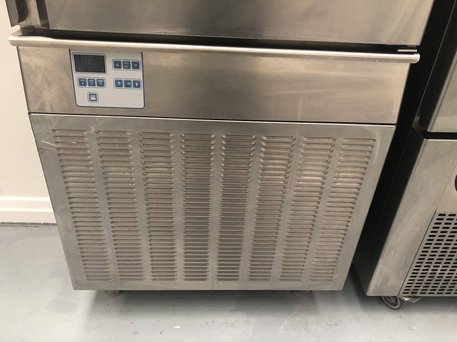 Valera BF121DF AB Upright Blast Chiller/Freezer - Bild 4 aus 6