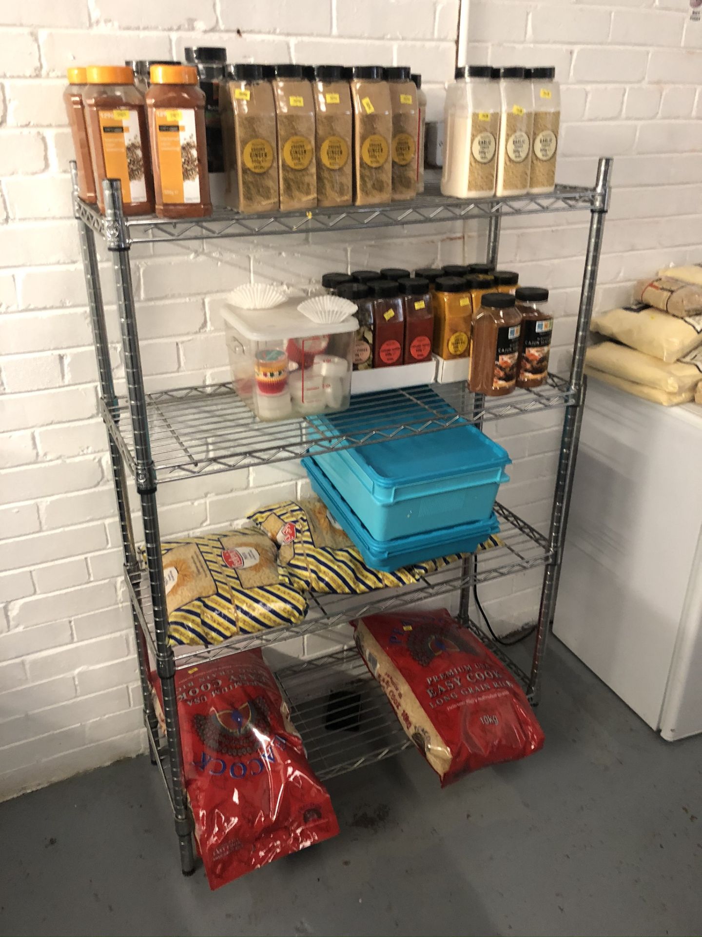 Quantity of Food/Food Ingredient Stock as per pictures | RACKS NOT INCLUDED - Bild 2 aus 15