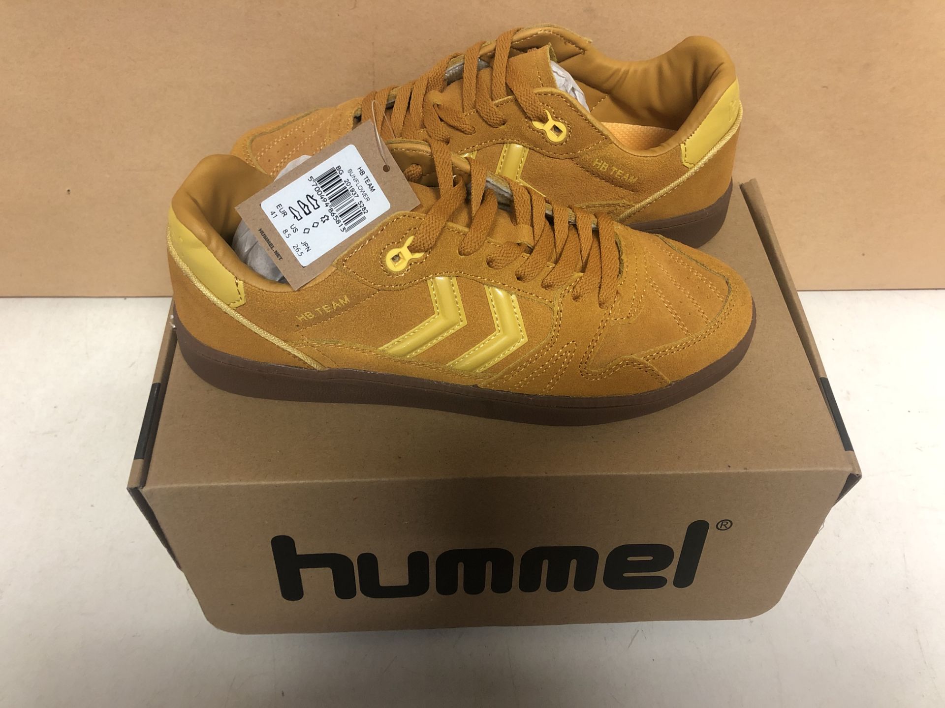 1 x Hummel Team Shoes Yellow HB, HM201937, Sunflower, 41 (EU) Size: 41 EU | EAN: 5700494865813 - Image 7 of 8