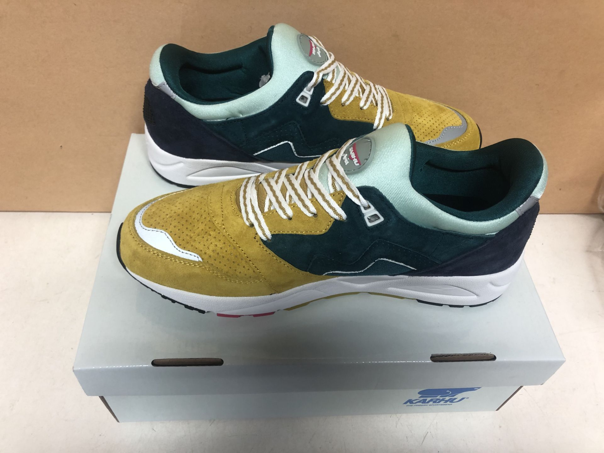 1 x Karhu Aria Trainer Tan & Green - Tan - 8 Size: 8, 8 | EAN: 0842980113949 - Image 5 of 5