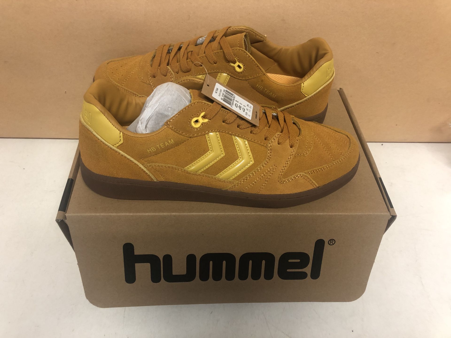 1 x Hummel Hb Team - Sunflower - Men's Lifestyle Shoes, Men, 11 201937_5282 Size: 11 | EAN: 5700494
