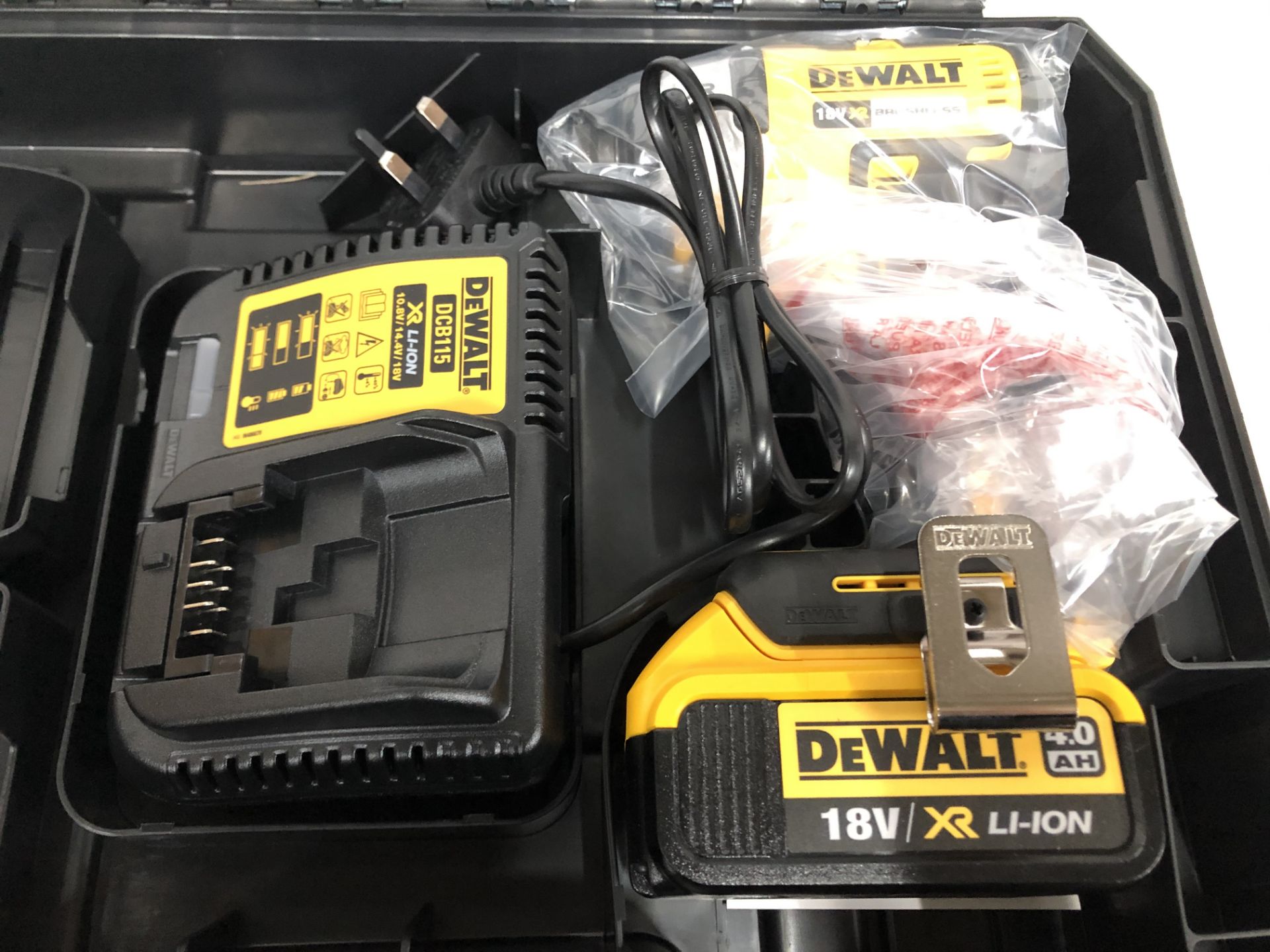 Dewalt DCF887M1-GB DCF887M1 XR Brushless Lithium-Ion Impact Driver, 18 V, Yellow/Black | RRP £166 - Image 3 of 3