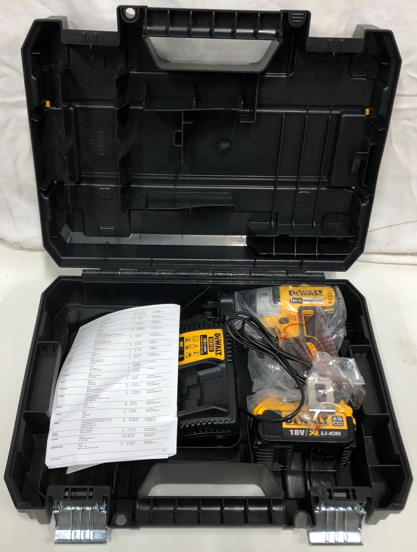 1 x Dewalt DCF887M1-GB DCF887M1 XR Brushless Lithium-Ion Impact Driver, 18 V - Image 2 of 4