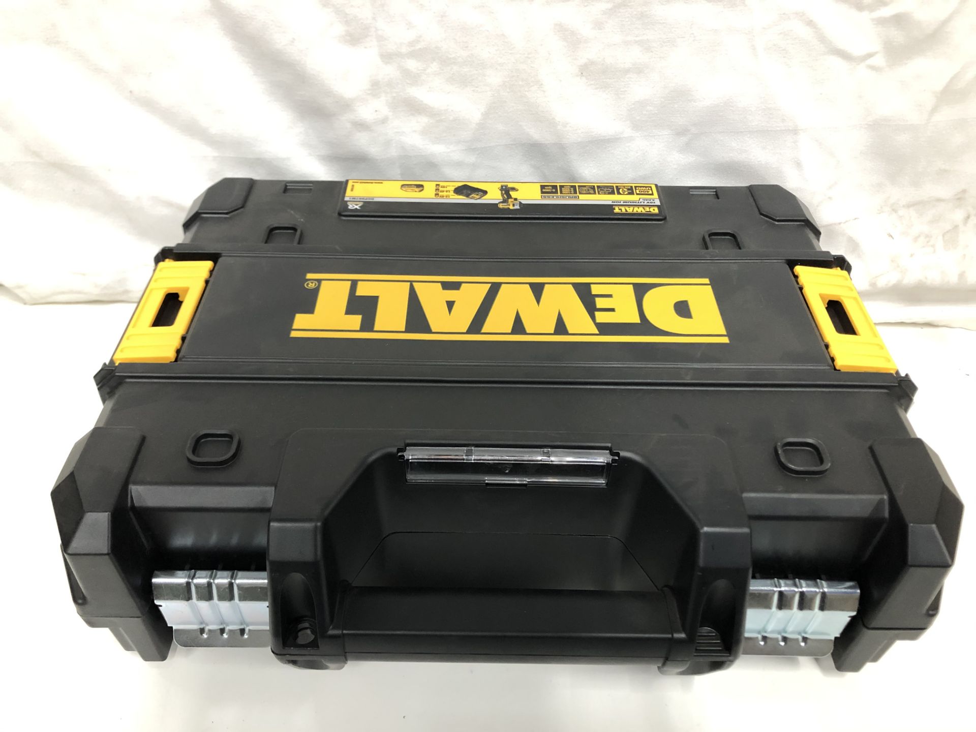 1 x Dewalt DCF887M1-GB DCF887M1 XR Brushless Lithium-Ion Impact Driver