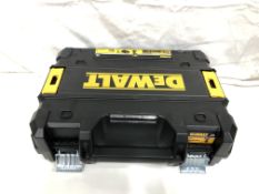 1 x Dewalt DCF887M1-GB DCF887M1 XR Brushless Lithium-Ion Impact Driver