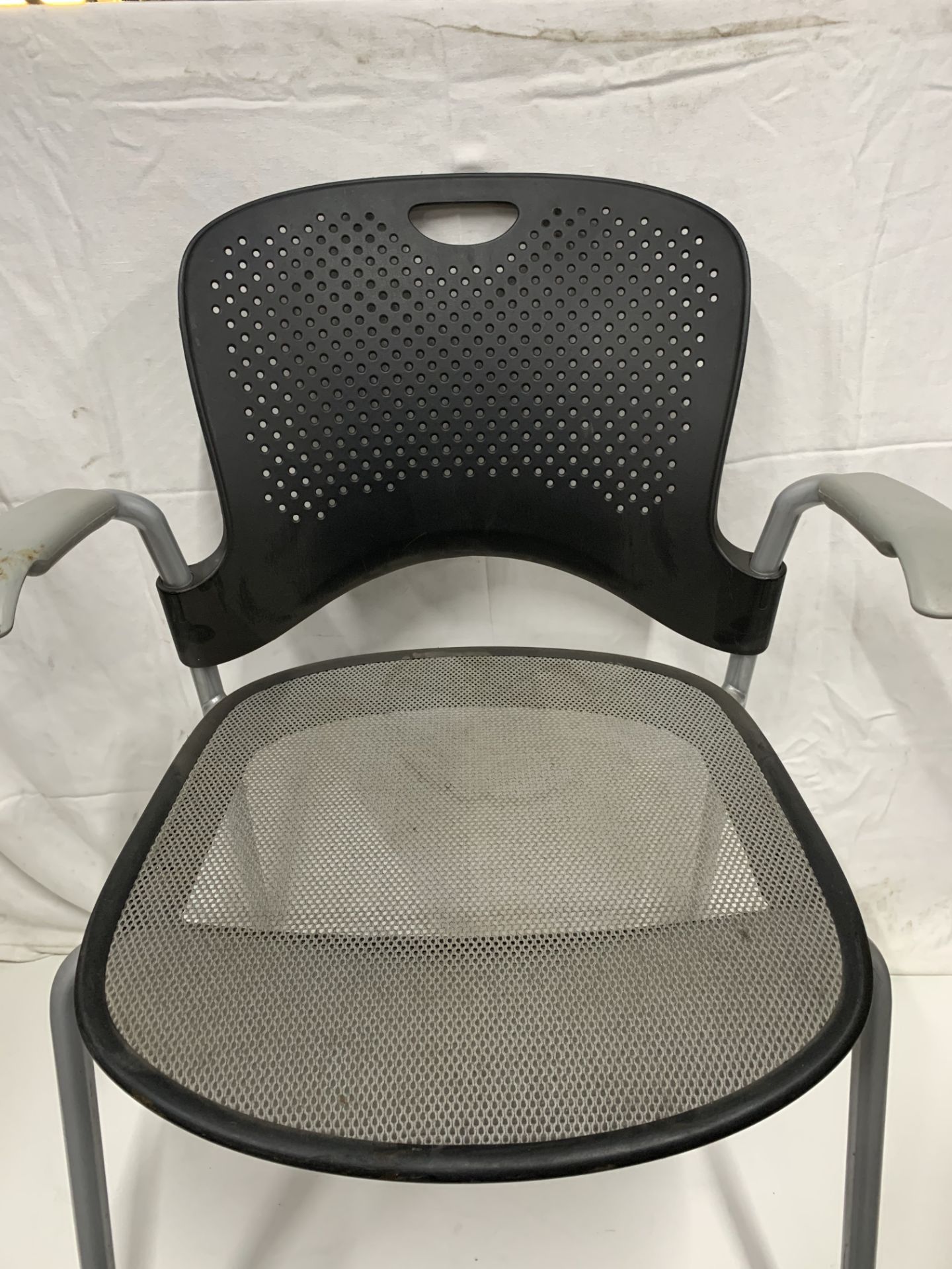 1 x Steel and Plastic Grey Office Chair (See Photo ) - Image 2 of 2