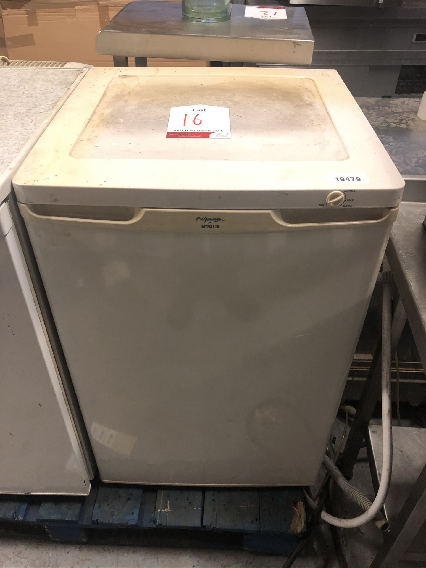 Fridgemaster MTRZ110 Under-Counter Freezer