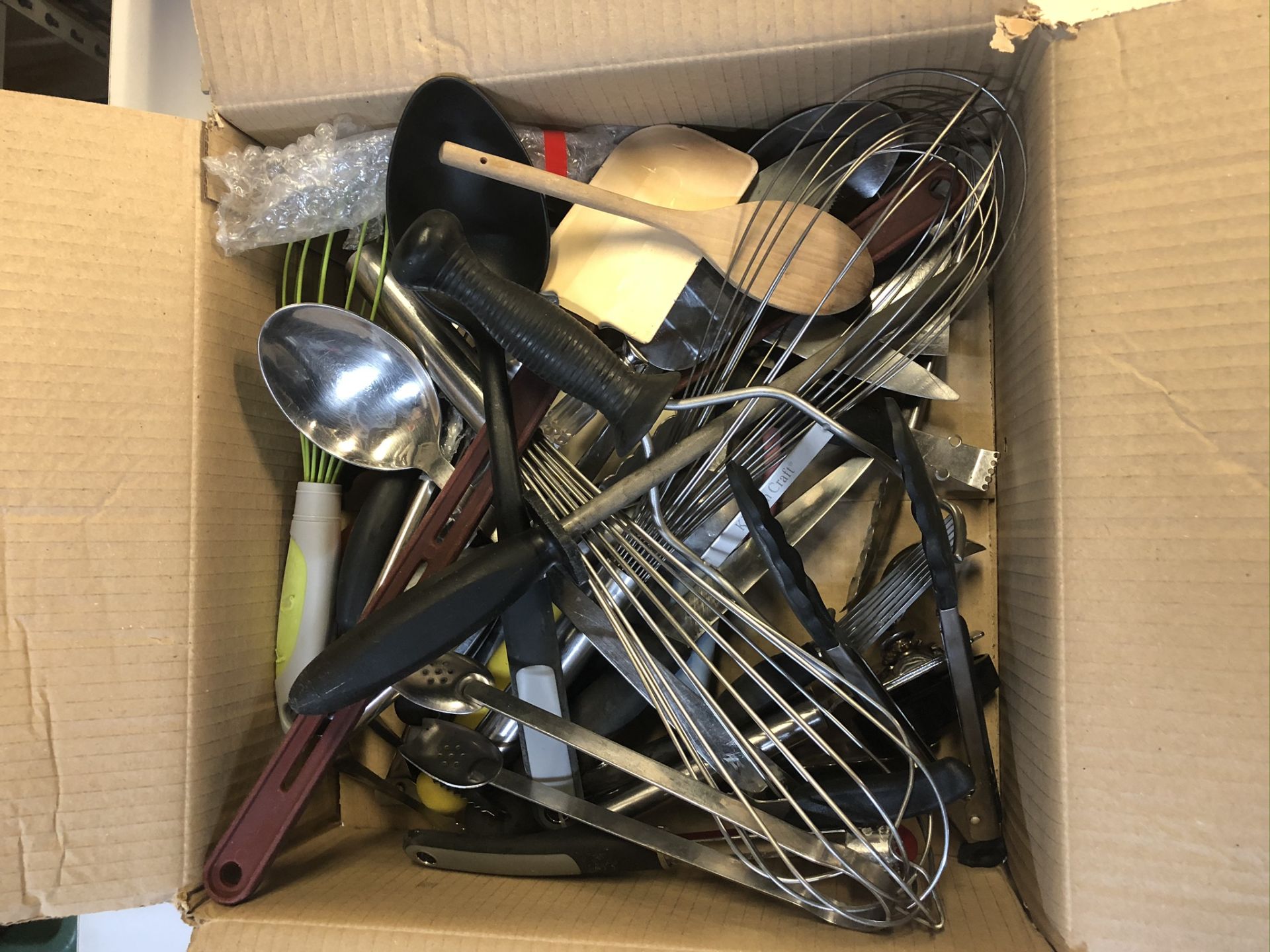 Quantity of Various Kitchen Utensils as per Photos - Image 2 of 3