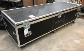 Mobile Flight Case | Size: 247cm x 83cm x 55cm