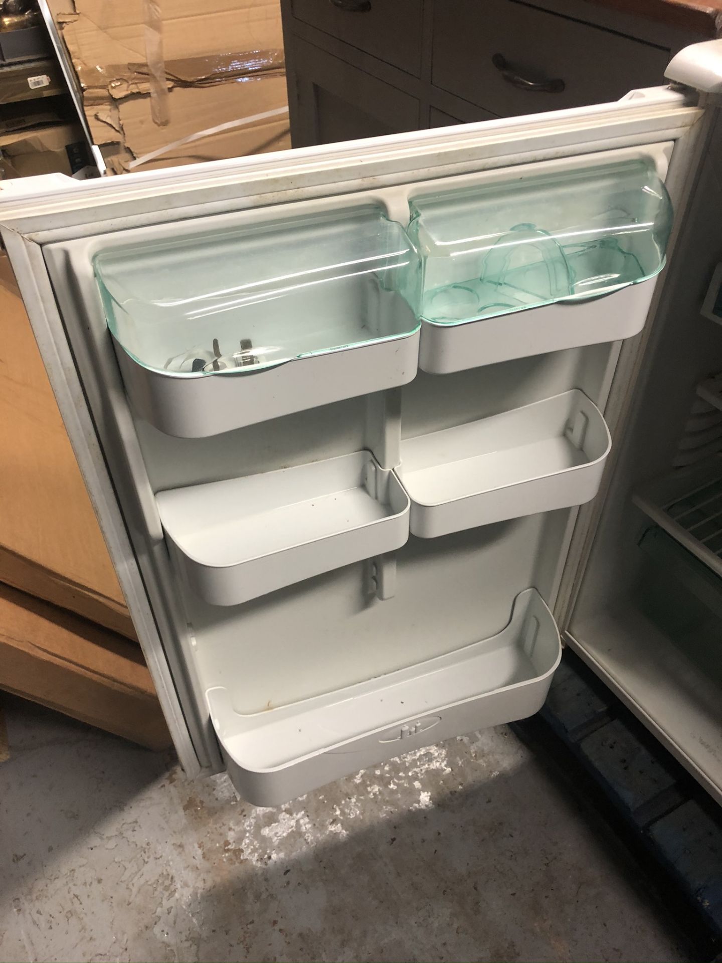 Hotpoint R134A Under-Counter Freezer - Image 3 of 3