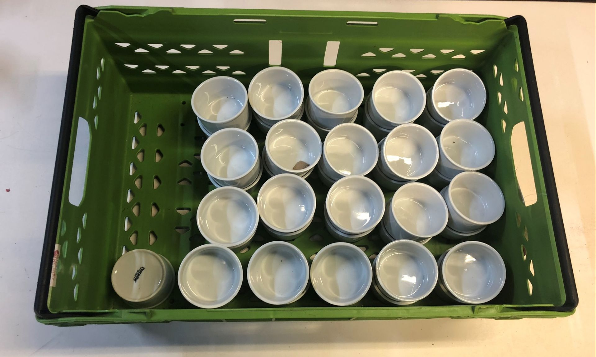 40 x White Porcelain Ramekins