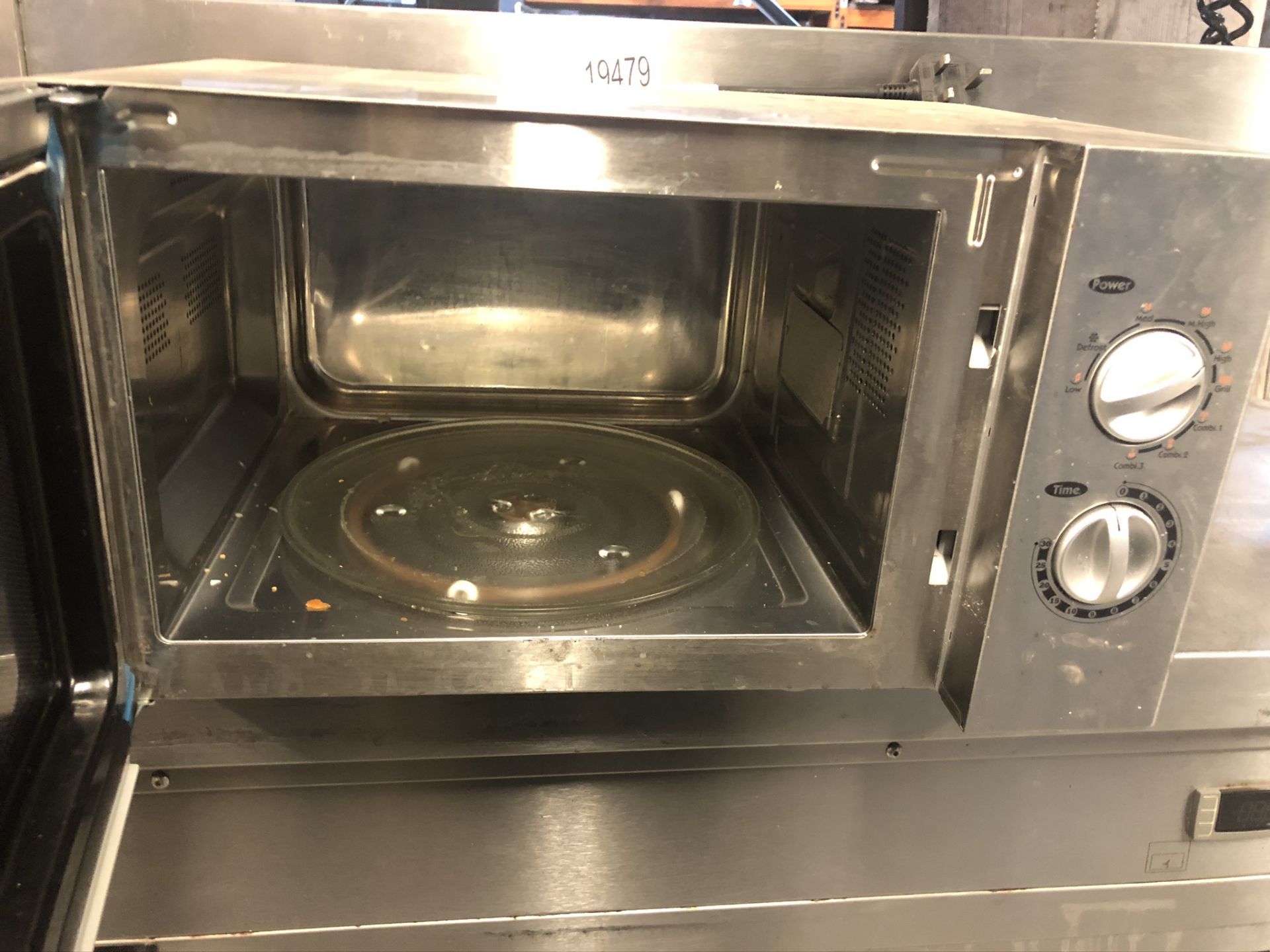 Caterlite CD-399-02 Commercial Microwave - Image 3 of 5
