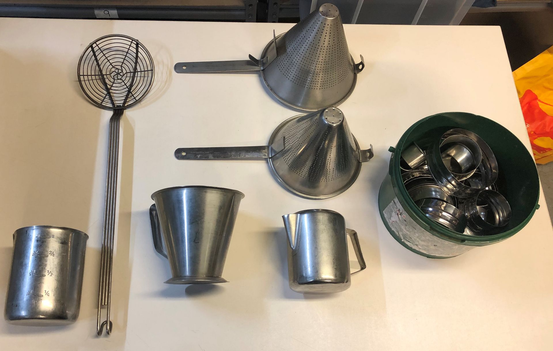 Quantity of Various Kitchen Utensils as per Photos - Image 3 of 3