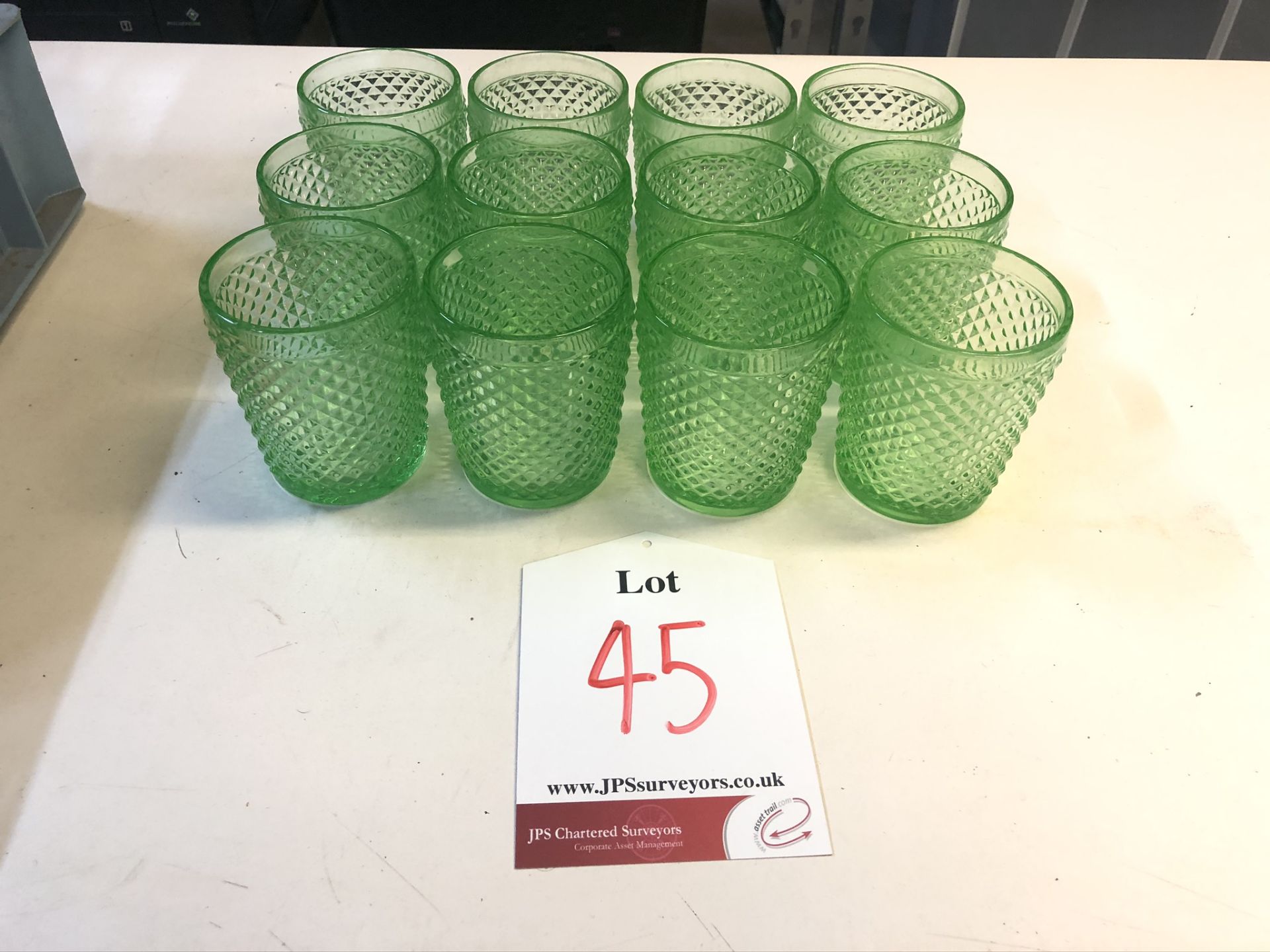 12 x Green Patterned Spirit Glasses - Image 2 of 4