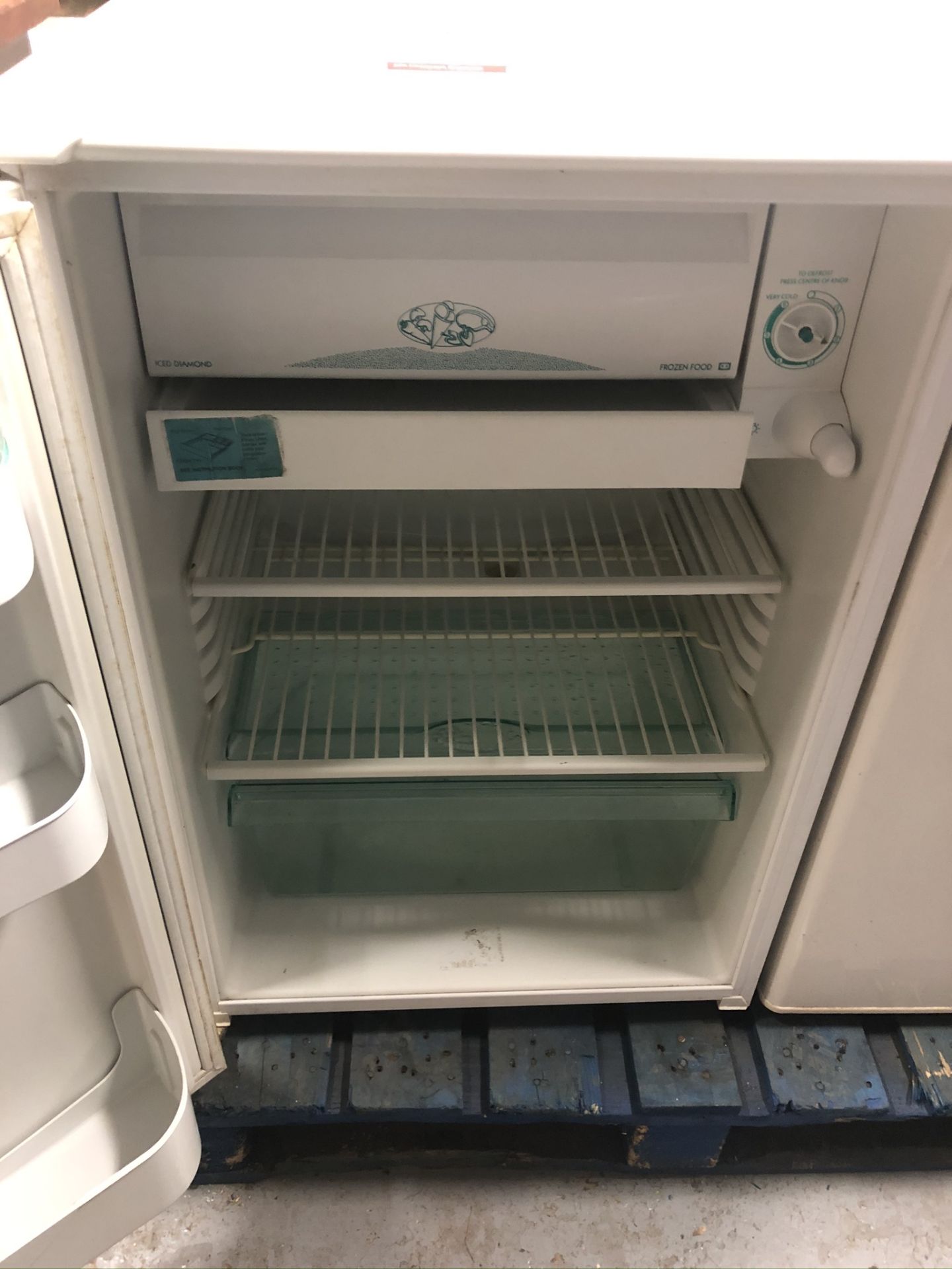 Hotpoint R134A Under-Counter Freezer - Image 2 of 3