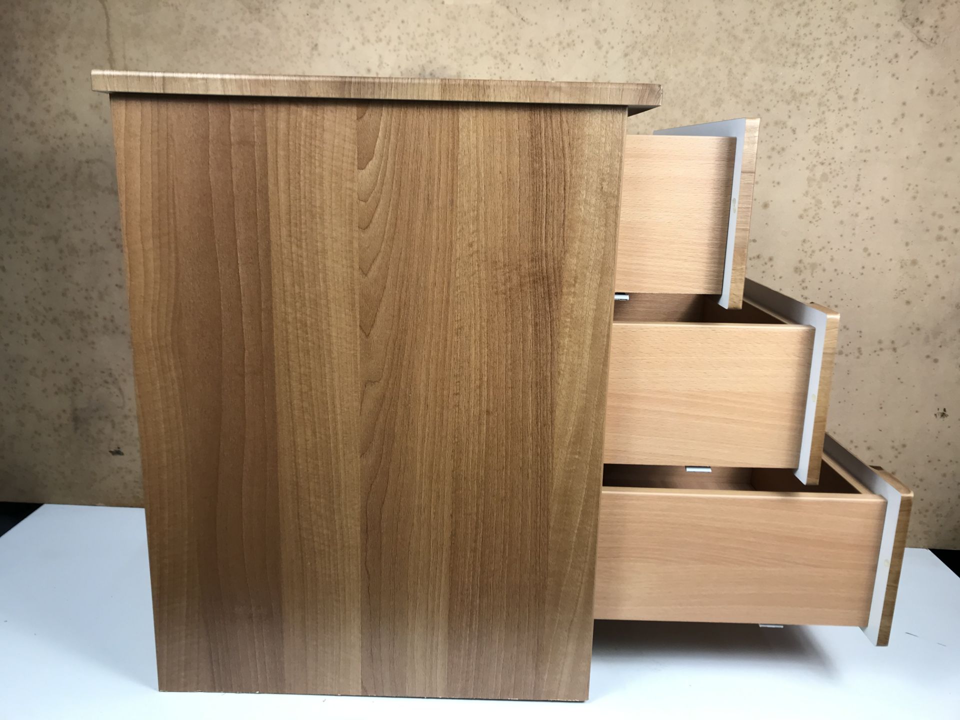 Ex Display light Brown 3 Drawer bedside cabinet - Image 2 of 4