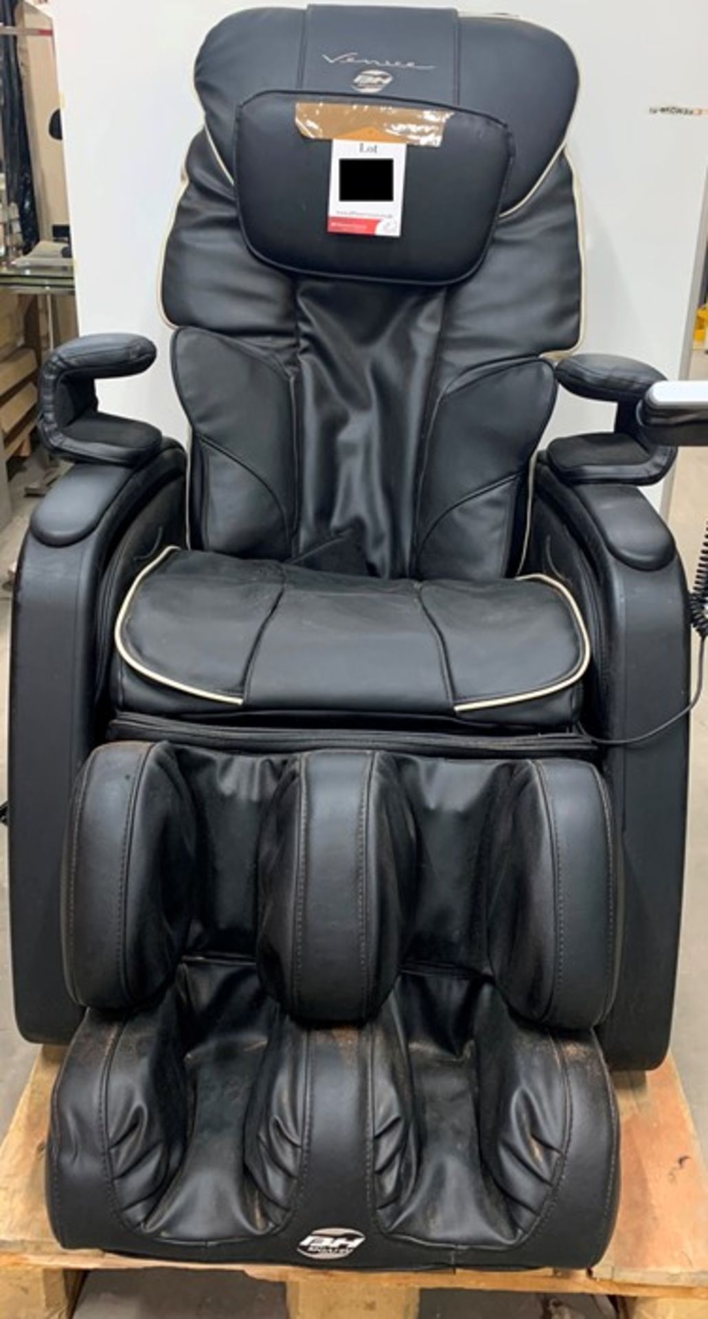 BH Fitness M650 Venice Massage Chair