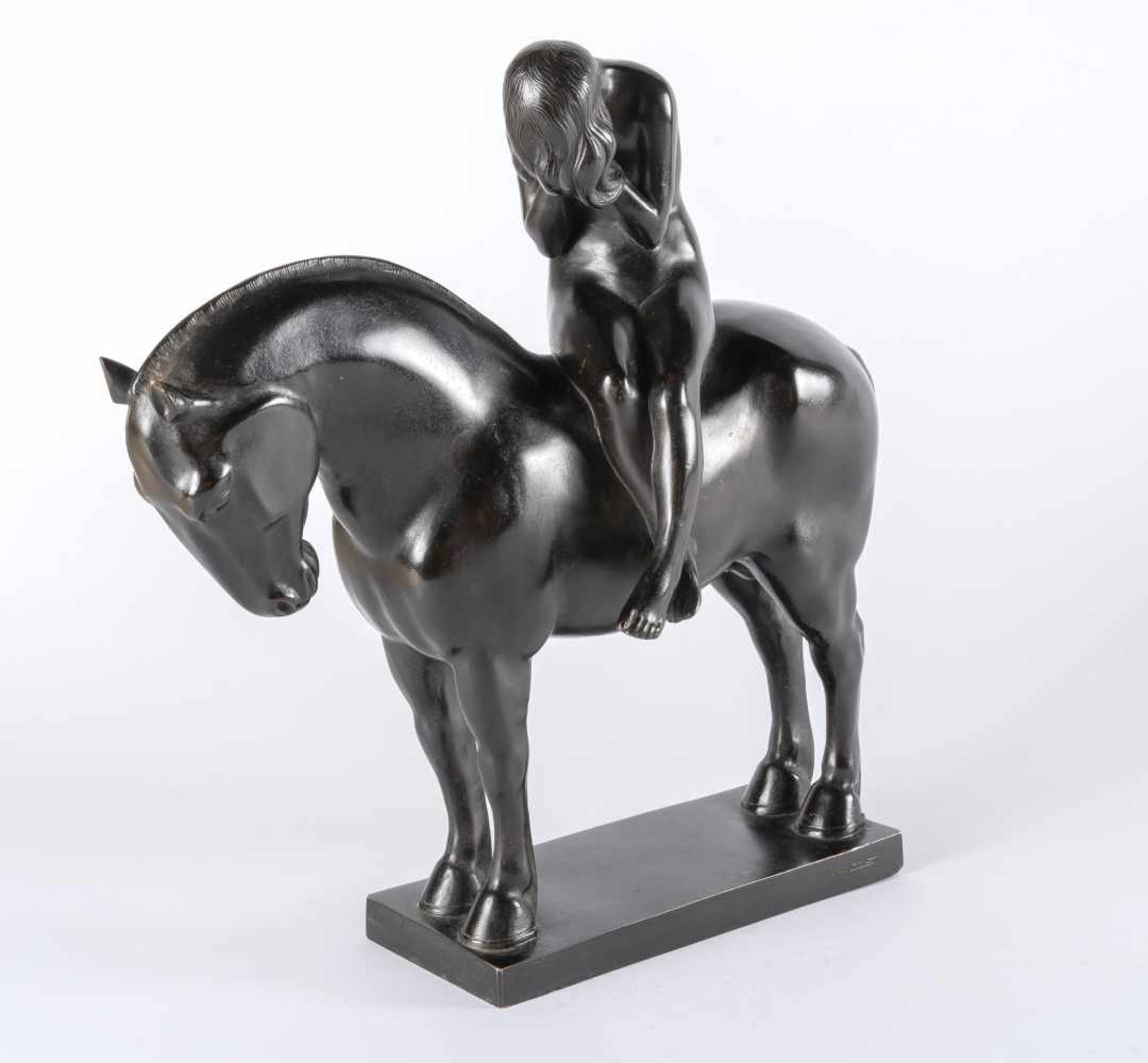 Josef Moest1873 Köln - Rath/Heumar 1914Lady GodivaBronze with black patina. (1906). C. 35 x 36 x - Bild 2 aus 3