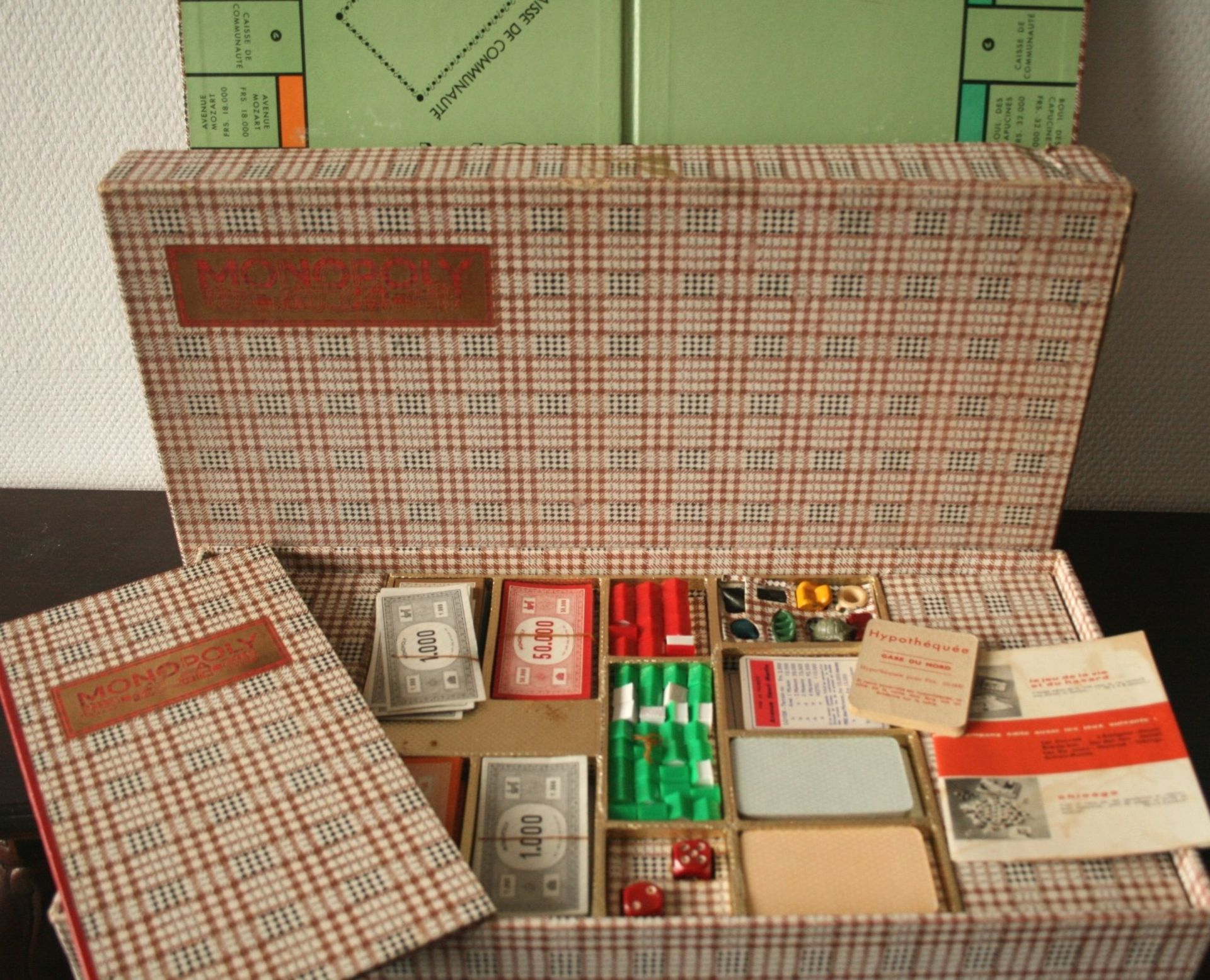Splendide jeu de Monopoly (Paris) de 1956 dans une version de grand luxe chez MIRO [...]
