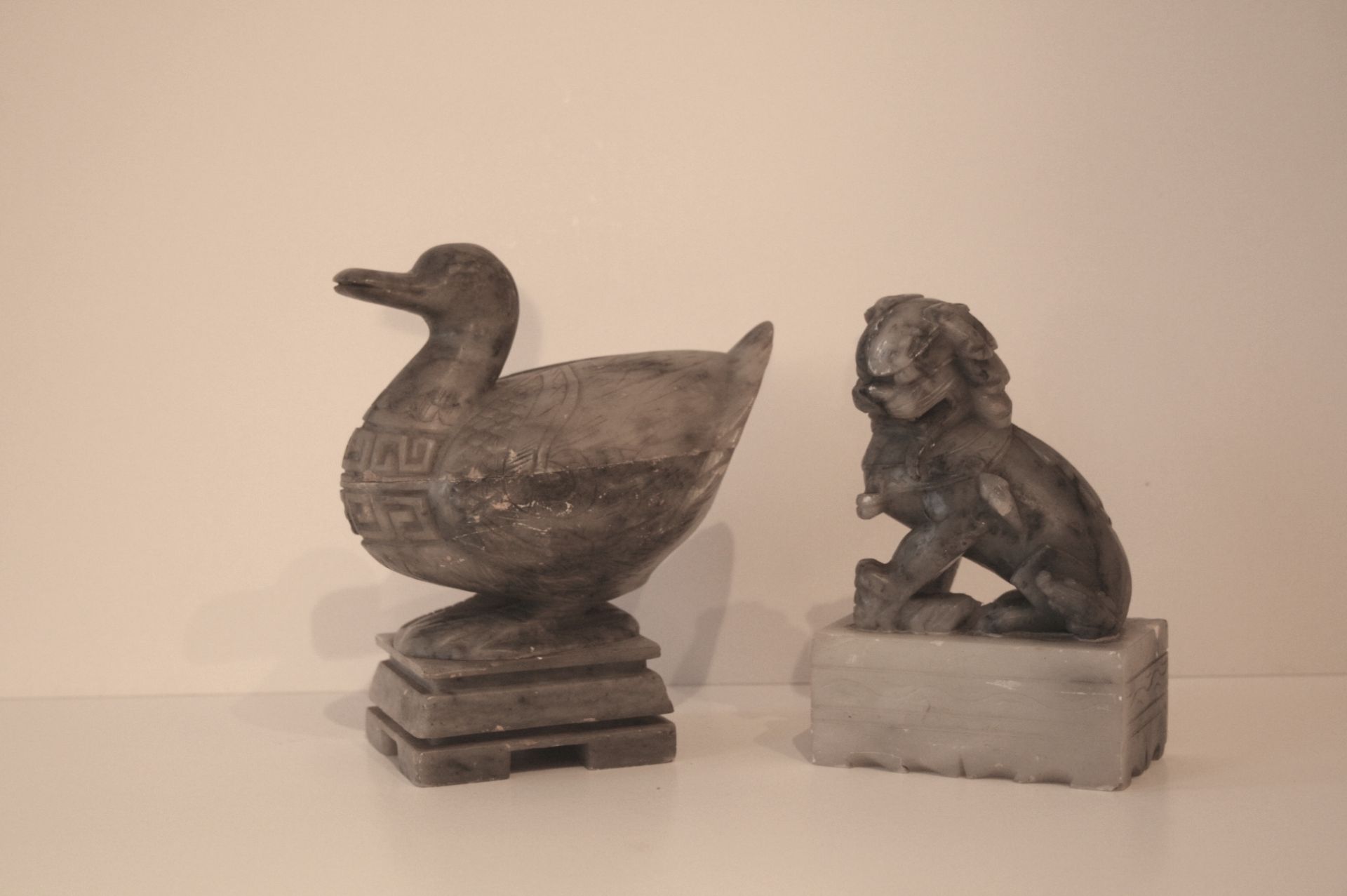 Ensemble de 2 animaux en jade, travail d'Extrême-Orient des années 60 : un canard [...]