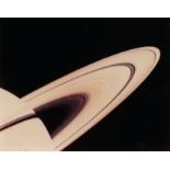 NASA : Sonde Voyager 1. Première vue rapprochée de la planète Saturne, 1979.Tirage [...]