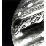 Nasa. Observation du grand "Red Spot" de Jupiter vu par la sonde spatiale Voyager. [...]
