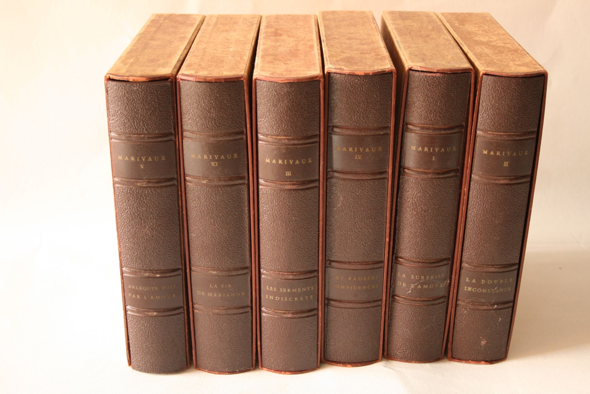 MARIVAUX : Choix d'oeuvres, édition Arc en ciel sous emboîtage, 1952, 6 volumes [...]