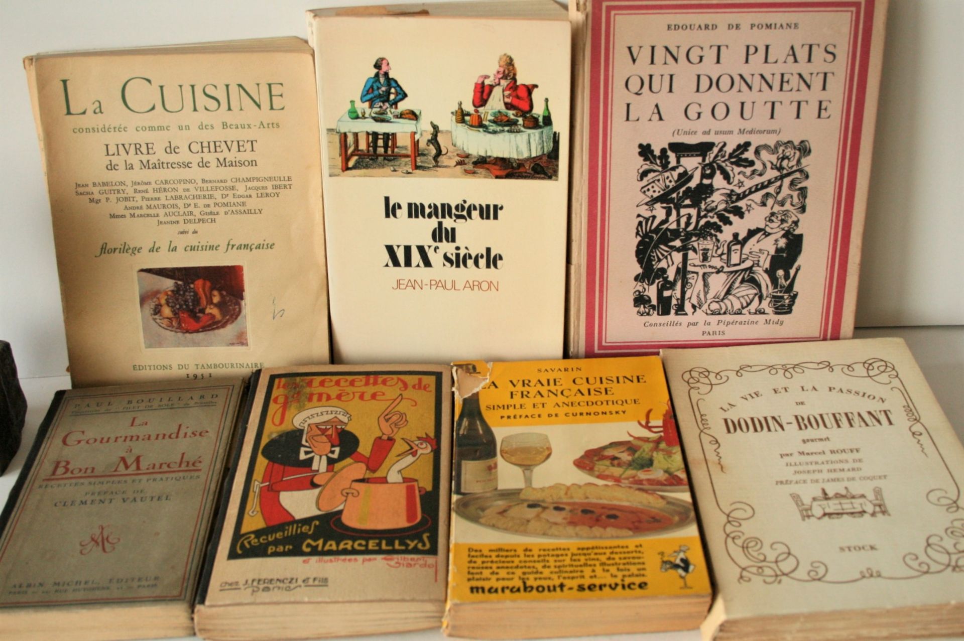 Carton comprenant 29 livres de cuisine toutes époques en allemand, français et [...] - Bild 2 aus 2