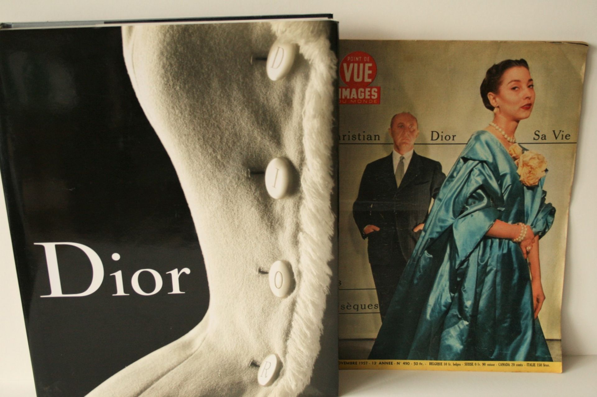 1. Point de Vue Images du Monde ; Chridstian DIOR, Sa Vie, Ses Obsèques, 1957, 2. [...]