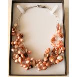 Collier à 6 branches en acier montées de 48 boules d'or 18 ct et de perles d'eau [...]