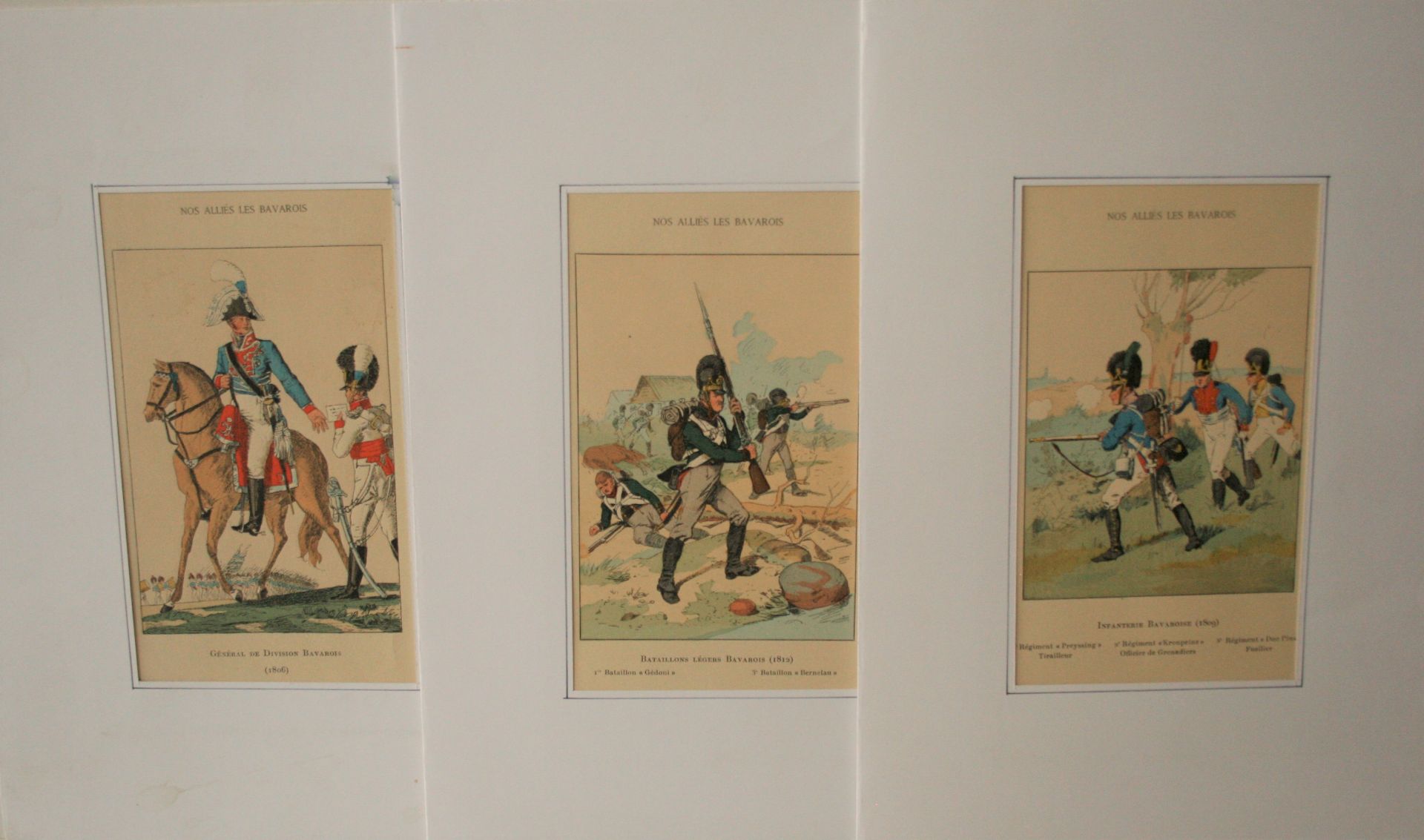 Ensemble de 7 gravures colorisées de soldats bavarois du Ier Empire Français, sous [...] - Bild 2 aus 3