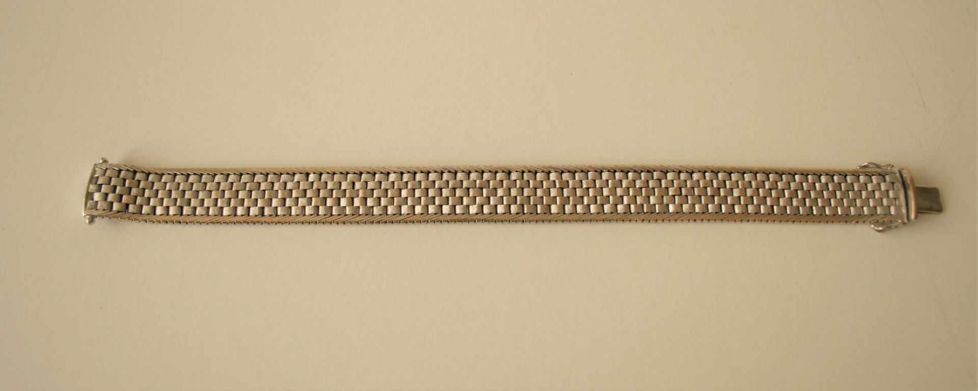 Bracelet en or blanc 750, mailles serrées - Longueur : 20 cm, Poids : 51,14 g - 750 [...]