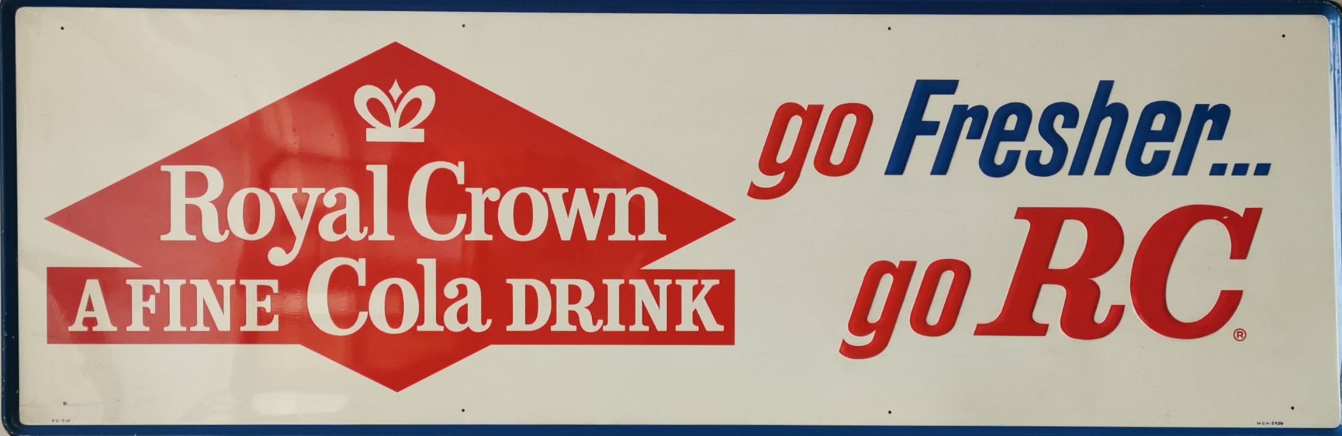 Grande tôle émaillée "Royal Crown A FINE Cola DRINK Go Frescher Go RC", années [...]