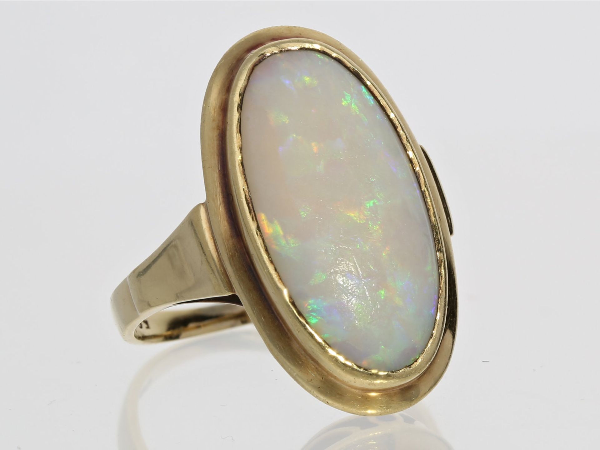 Ring: vintage Damenring mit Opal, HandarbeitCa. Ø15,5mm, RG49, ca. 4g, 14K Gold, handgearbeiteter