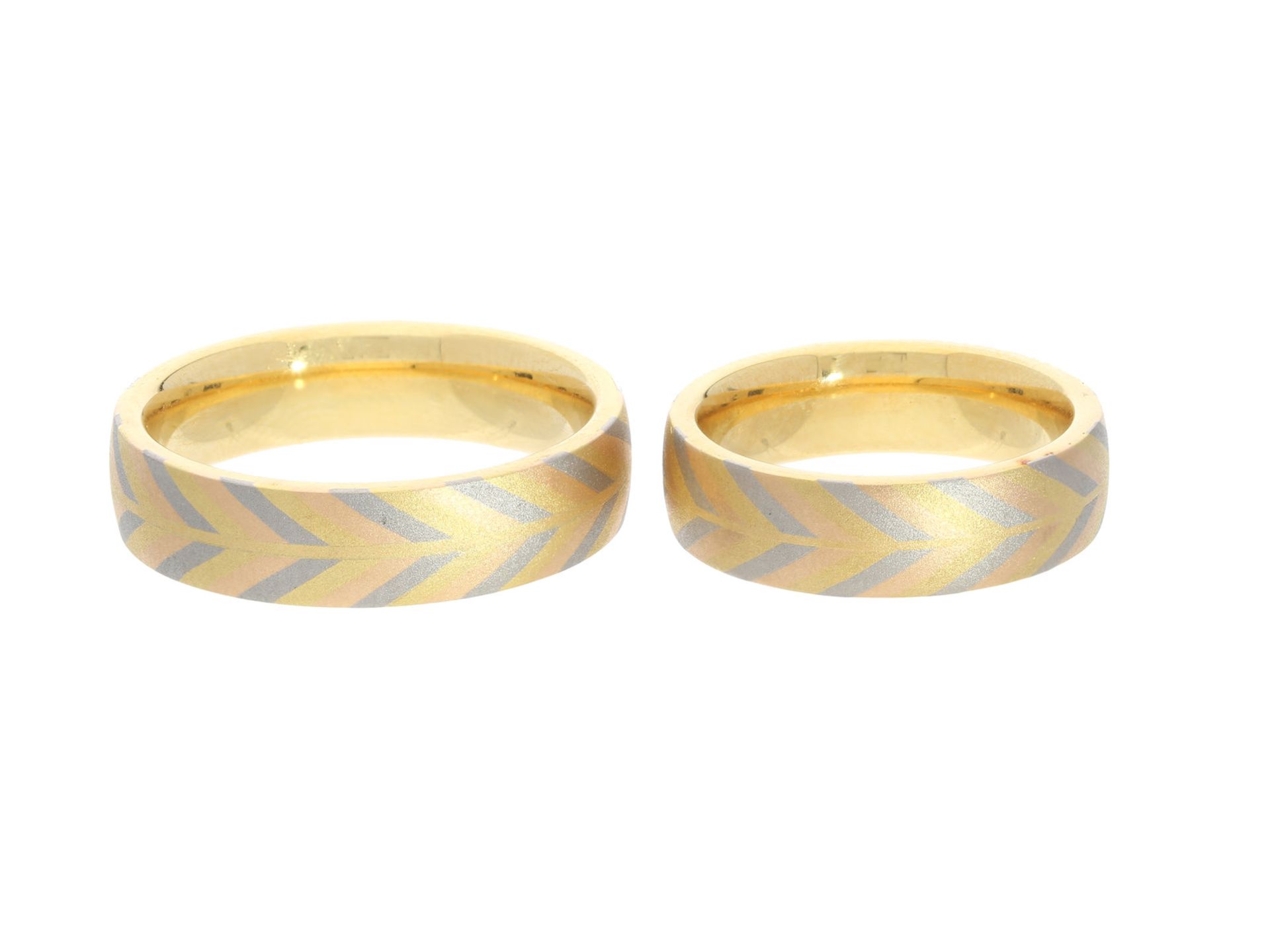 Ringe: hochwertige, neuwertige und außergewöhnliche Trauringe aus 18K Gold,TricolorGesamtgewicht ca.