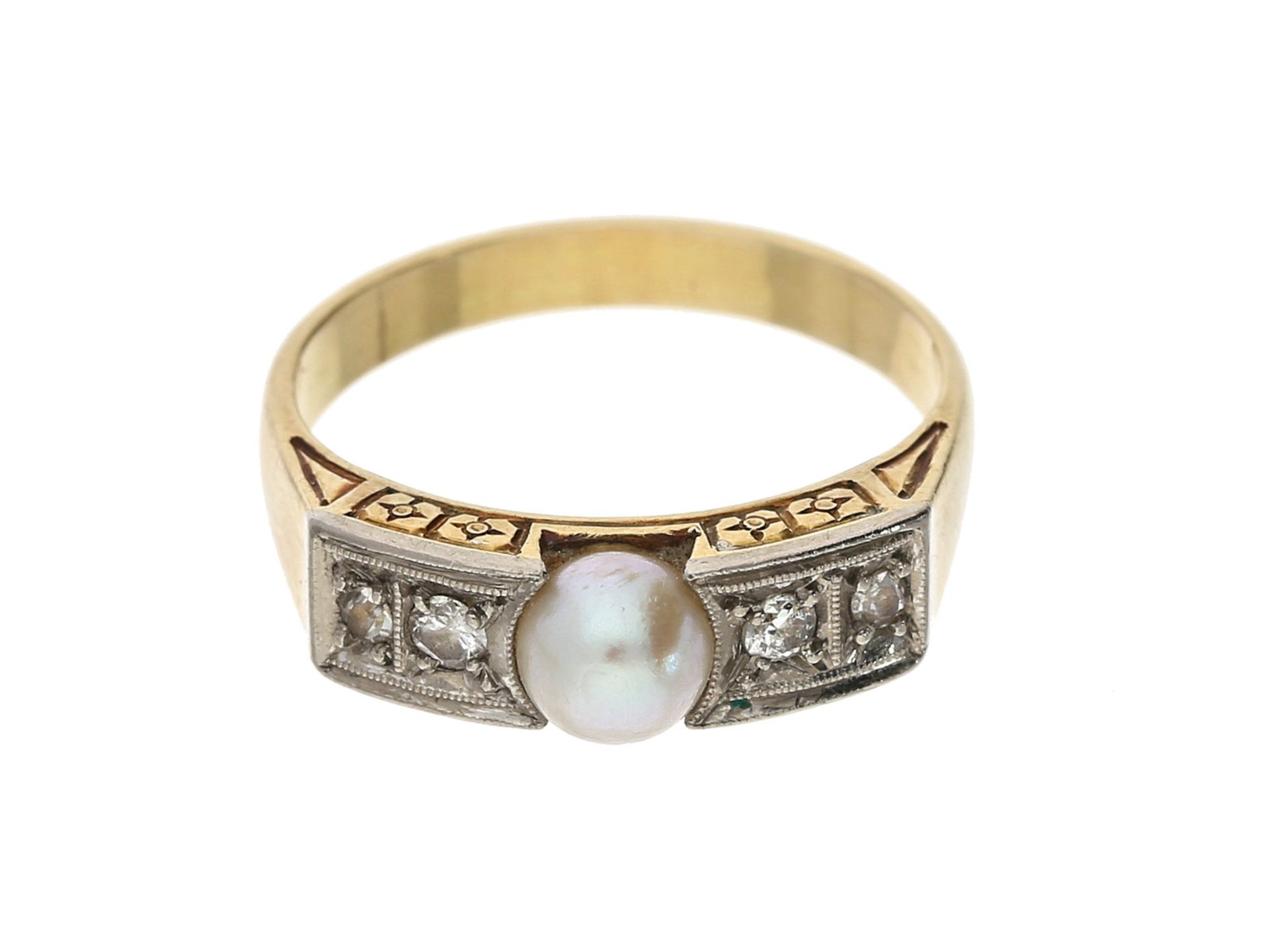 Ring: antiker Damenring mit Zuchtperle und Diamanten, vermutlich um 1920Ca. Ø19mm, RG60, ca. 6,3g,