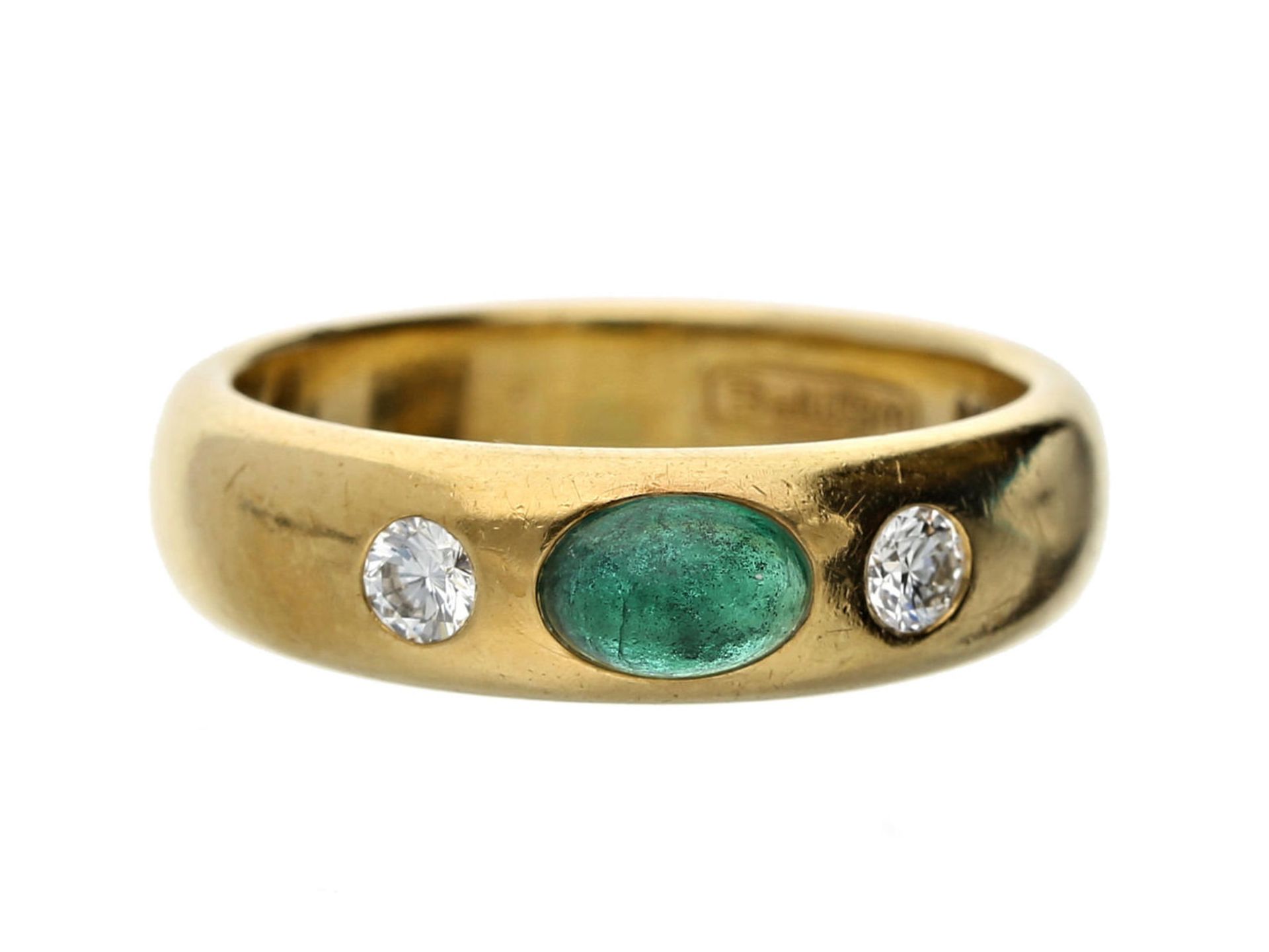 Ring: klassischer Bandring von Wempe mit Smaragd- und BrillantbesatzCa. Ø17,5mm, RG55, ca. 6,3g, 18K