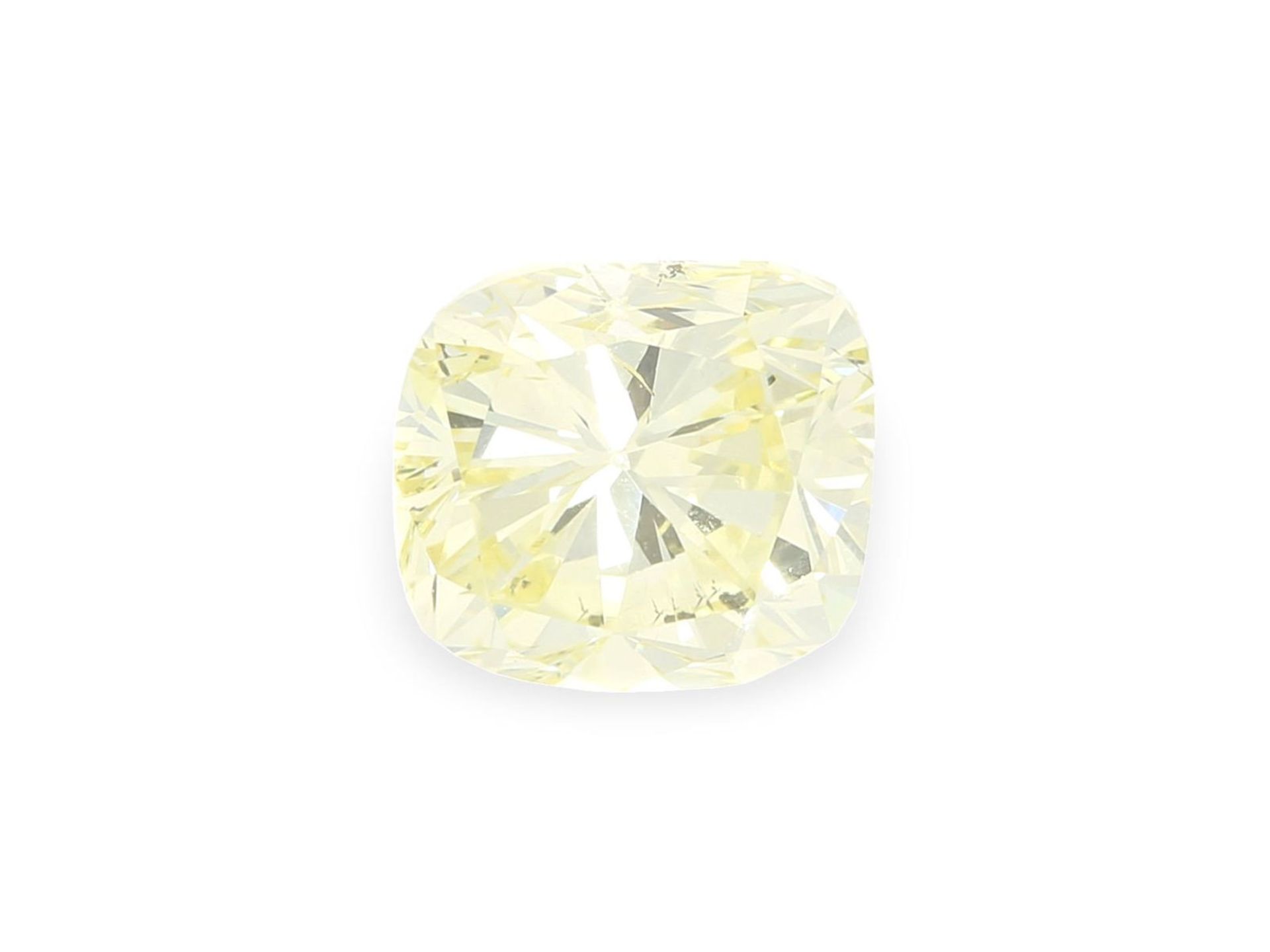 Diamant: seltener, hochfeiner Fancy Diamant, 0,74ct, HRD-ReportCa. 5,16 x 4,76 x 3,77mm, feiner