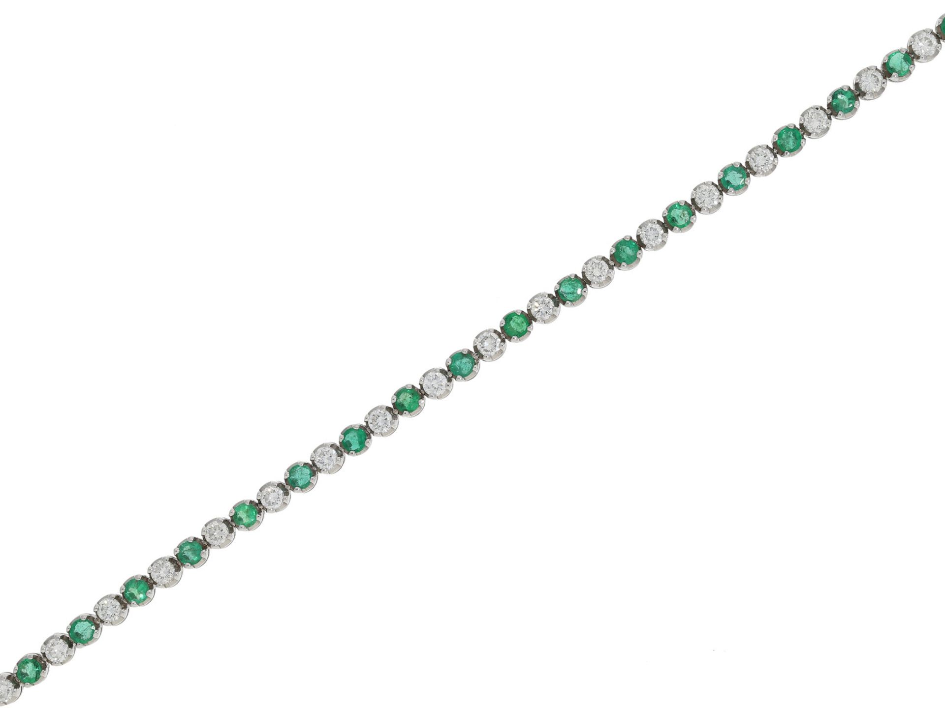 Armband: handgearbeitetes Tennisarmband mit Smaragd-/Brillantbesatz, ca. 3,2ctCa. 17,5cm lang, ca.