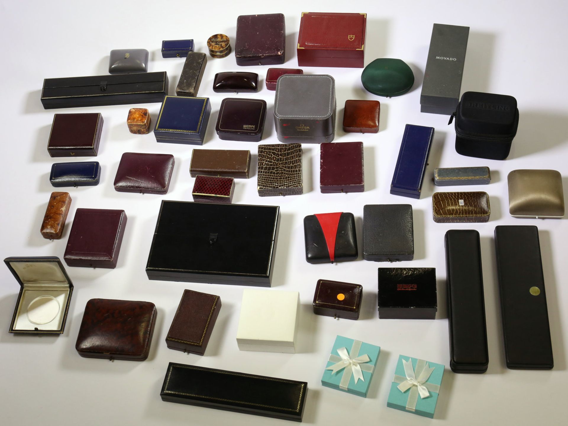 Uhrenbox/Uhrenetui/Schmucketui: großes Konvolut vintage und antike Uhrenboxen für Taschenuhren,
