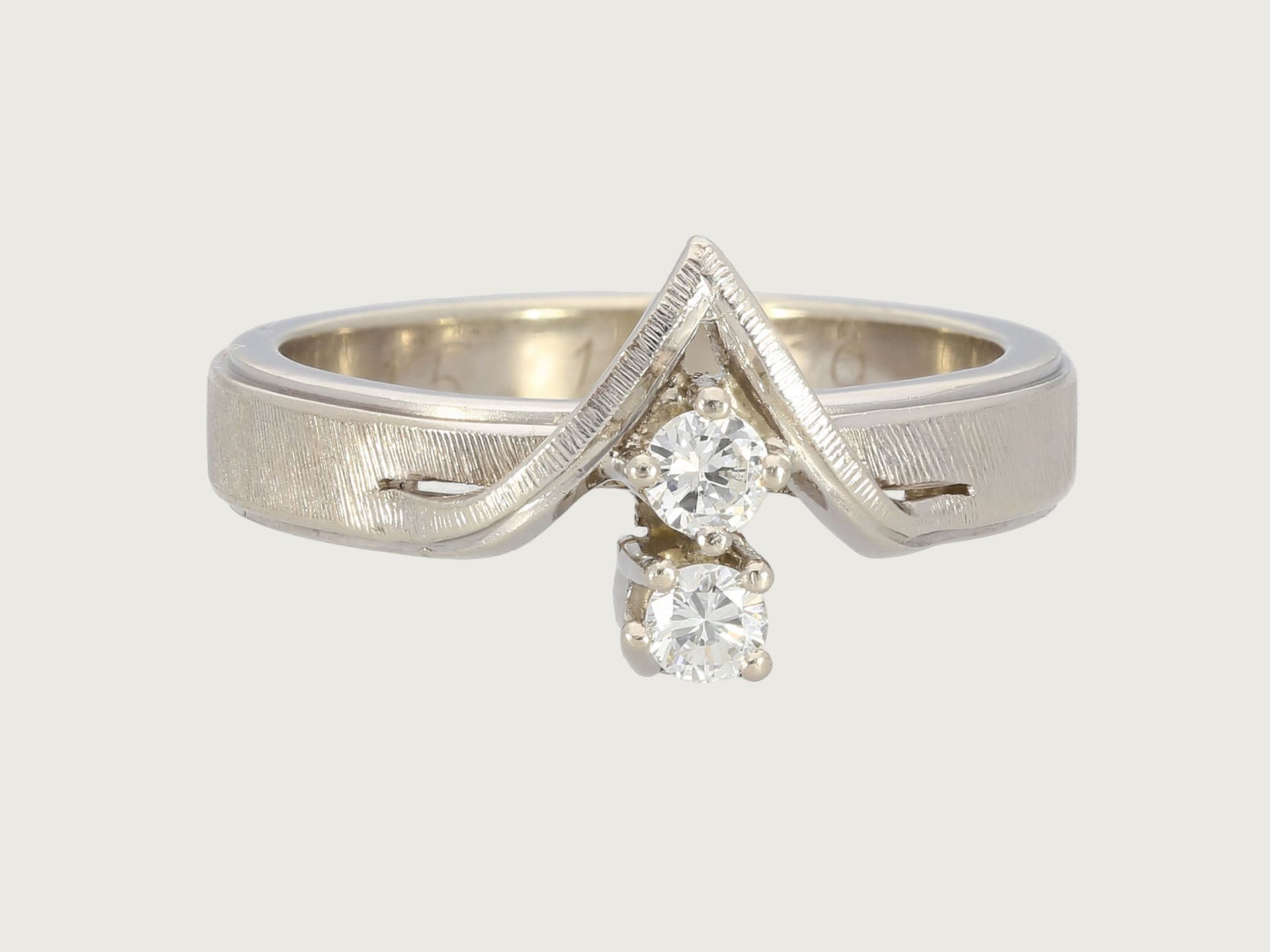 Ring: 14K weißgoldener Brillantring, ca. 0,13ctCa. Ø15,5mm, RG49, ca. 4,1g, 14K Weißgold, solide,