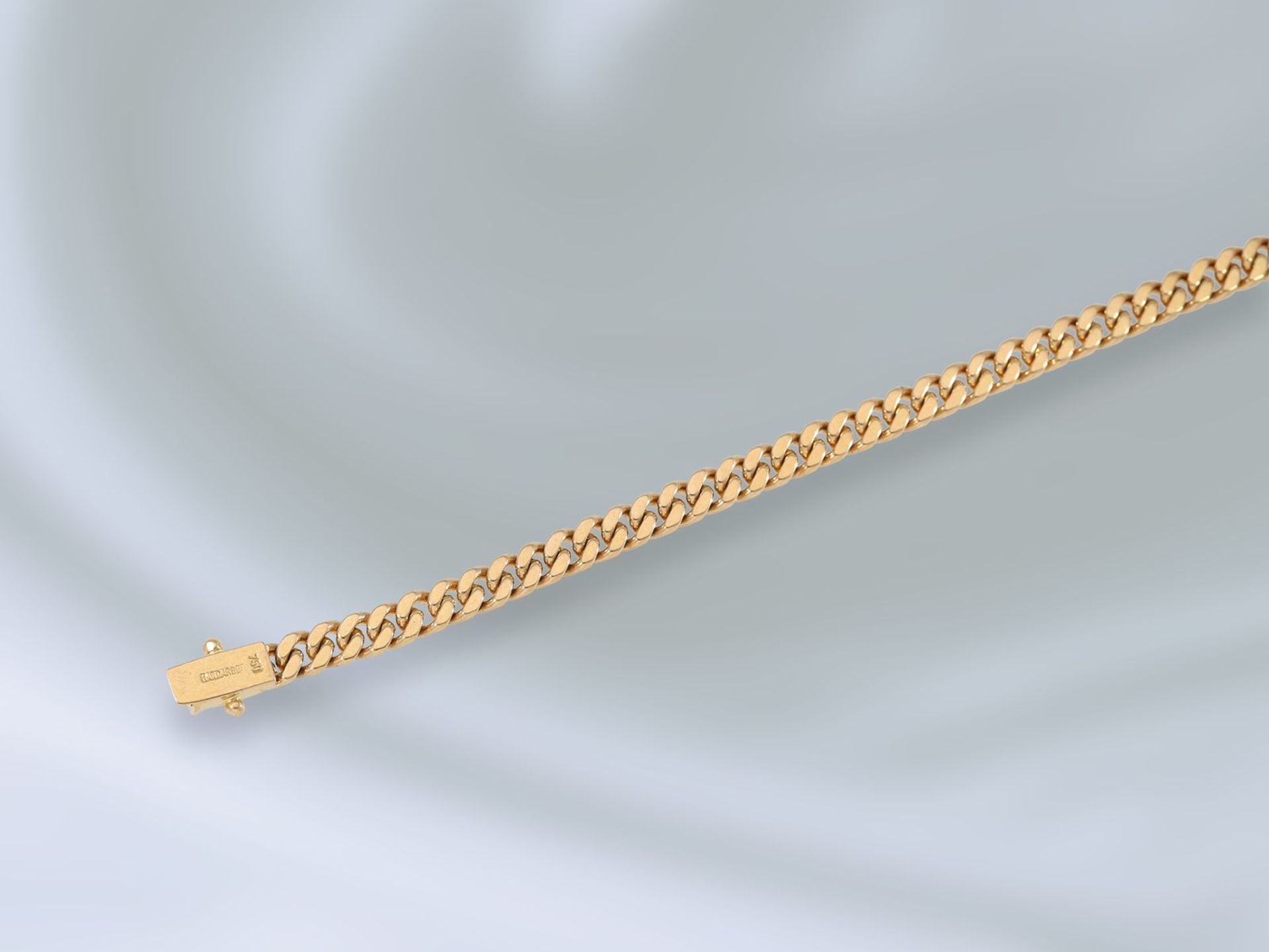 Armband: solides und sehr schön erhaltenes Goldschmiede-Panzerarmband, Handarbeit, 18K GoldCa. - Bild 2 aus 2