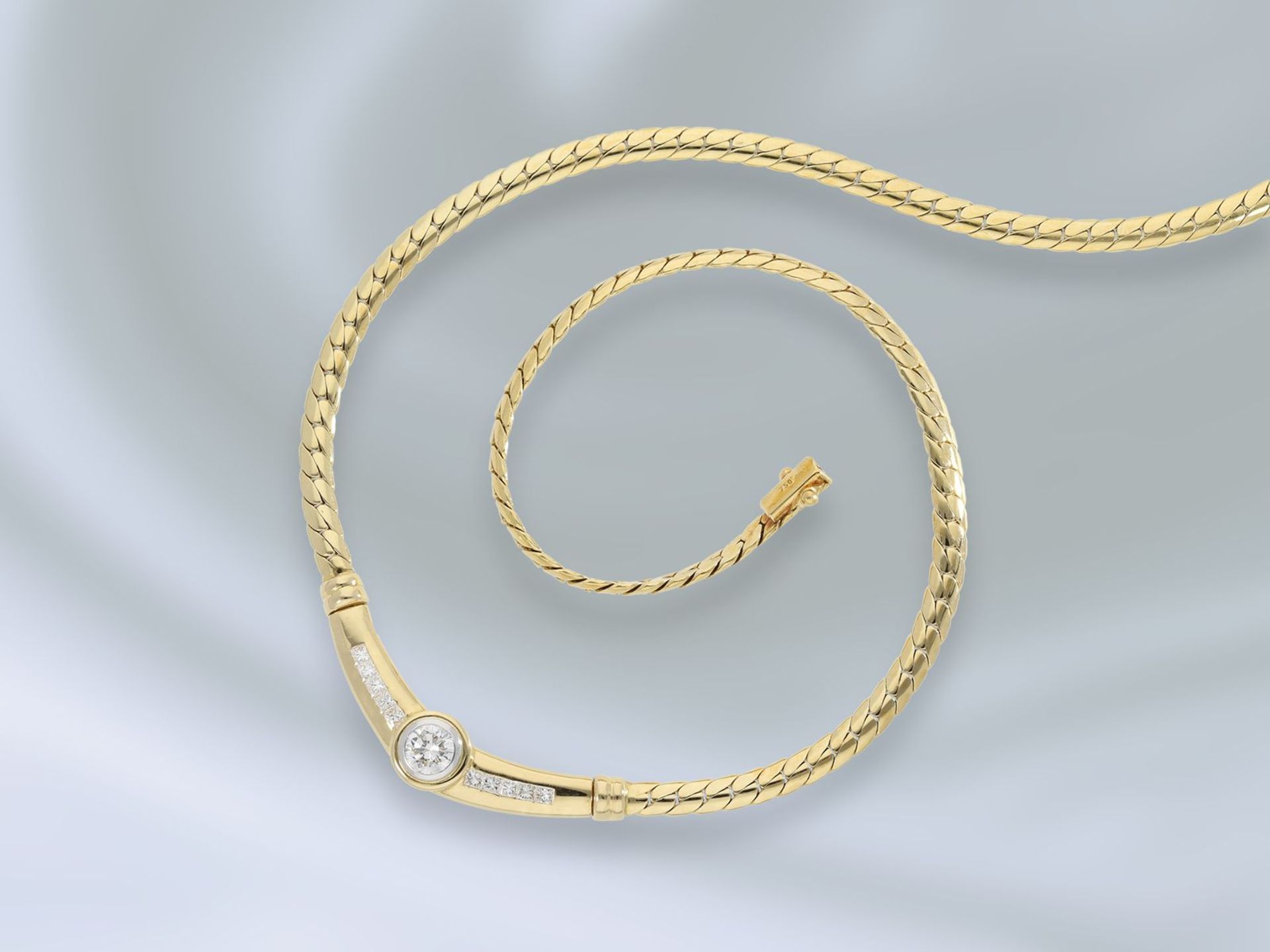 Kette/Collier: exklusives Brillantcollier aus 18K Gold mit hochwertigem Brillant/Diamantbesatz,