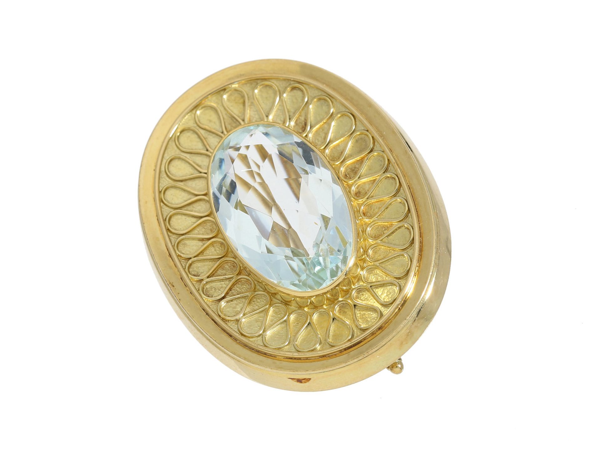 Brosche/Nadel: äußerst schöne Goldschmiede-Brosche aus 14K Gold, besetzt mit einem AquamarinCa. 38 x