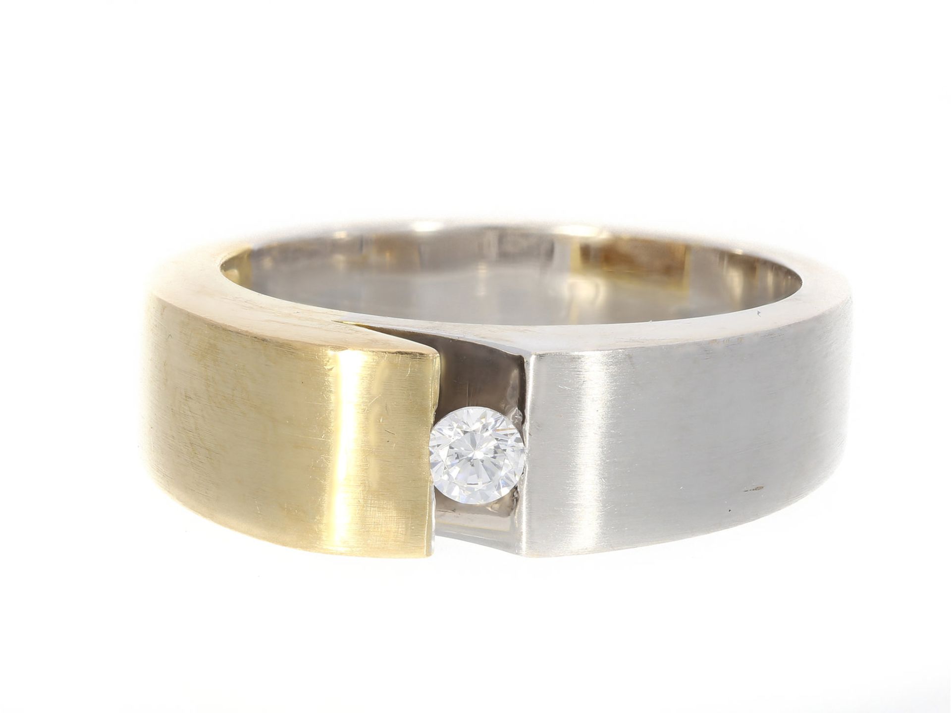 Ring: moderner Bicolor Goldschmiedering mit farblosem SteinCa. Ø17,5mm, RG55, ca. 8,2g, 18K Gold,