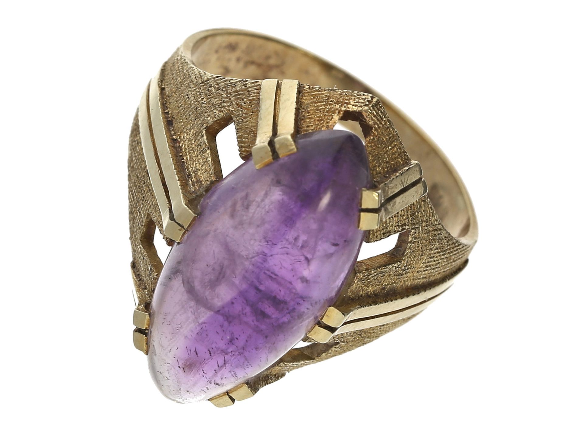 Ring: dekorativer vintage Goldschmiedering mit Amethyst, 50er JahreCa. Ø18,5mm, RG58, ca. 7g, 14K